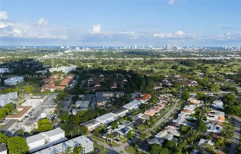 609 S Crescent Drive Hollywood FL 33021
