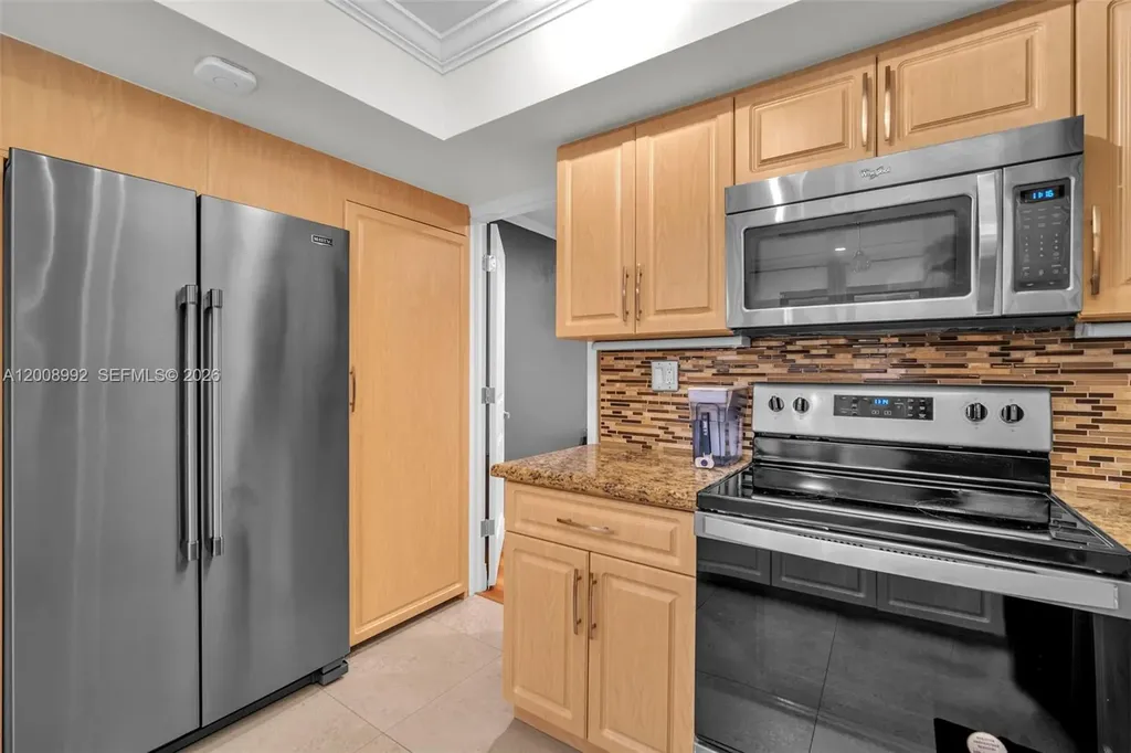 107 Heatherbrook Way Hollywood FL 33021