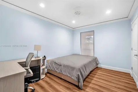 107 Heatherbrook Way Hollywood FL 33021