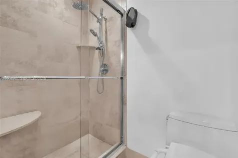 107 Heatherbrook Way Hollywood FL 33021