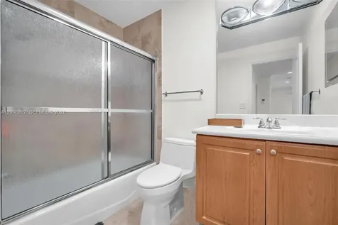 107 Heatherbrook Way Hollywood FL 33021