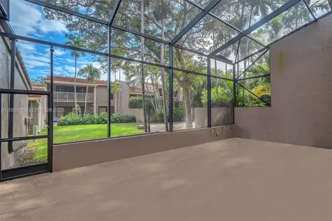 107 Heatherbrook Way Hollywood FL 33021