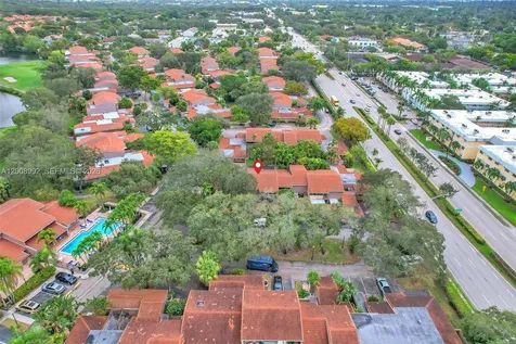 107 Heatherbrook Way Hollywood FL 33021
