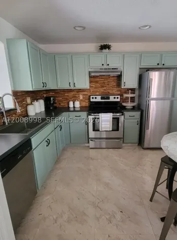 16504 SW 71st Terrace Miami FL 33193