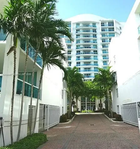 7900 Harbor Island Drive North Bay Village FL 33141