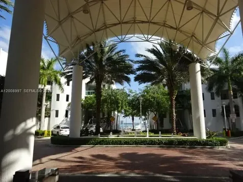 7900 Harbor Island Drive North Bay Village FL 33141