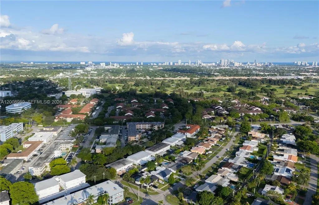 609 S Crescent Drive Hollywood FL 33021