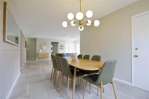 609 S Crescent Drive Hollywood FL 33021