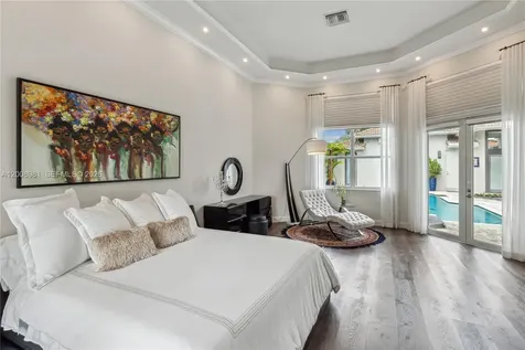 1371 Victoria Isle Drive Weston FL 33327