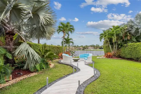 1371 Victoria Isle Drive Weston FL 33327