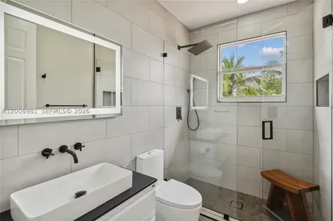 1371 Victoria Isle Drive Weston FL 33327