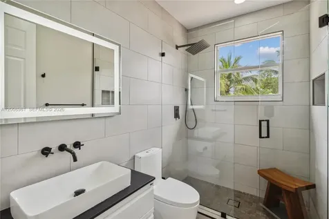 1371 Victoria Isle Drive Weston FL 33327