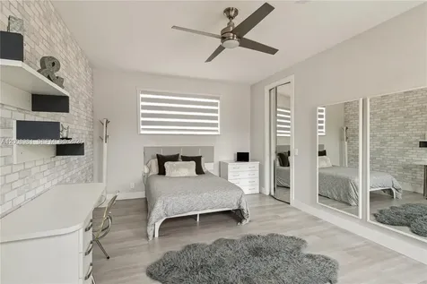 1371 Victoria Isle Drive Weston FL 33327
