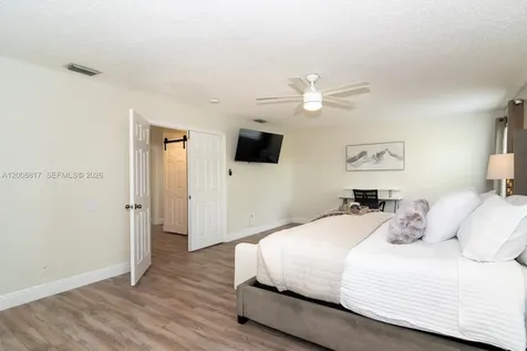 6630 Saltaire Terrace Margate FL 33063