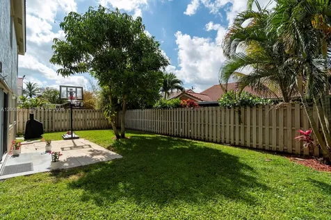 6630 Saltaire Terrace Margate FL 33063