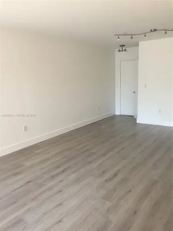 9711 Fontainebleau Boulevard Miami FL 33172