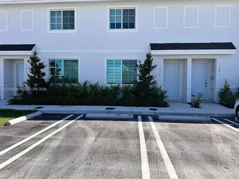 1041 NW 5th Street Florida City FL 33034