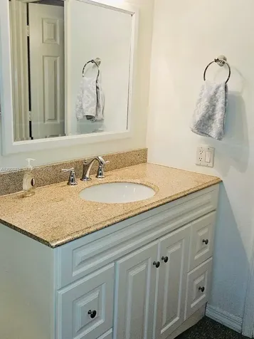 1335 Mainsail Drive Naples FL 34114