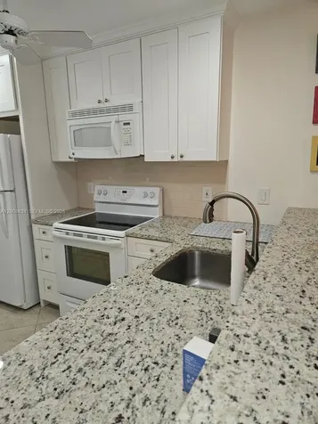 1335 Mainsail Drive Naples FL 34114