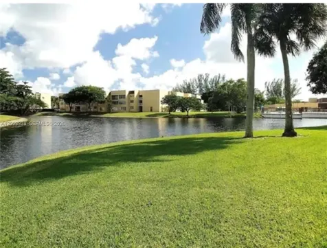 5860 NW 64th Avenue Tamarac FL 33319