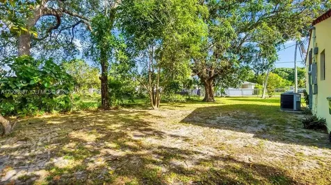 1201 NE 144th Street Miami FL 33161