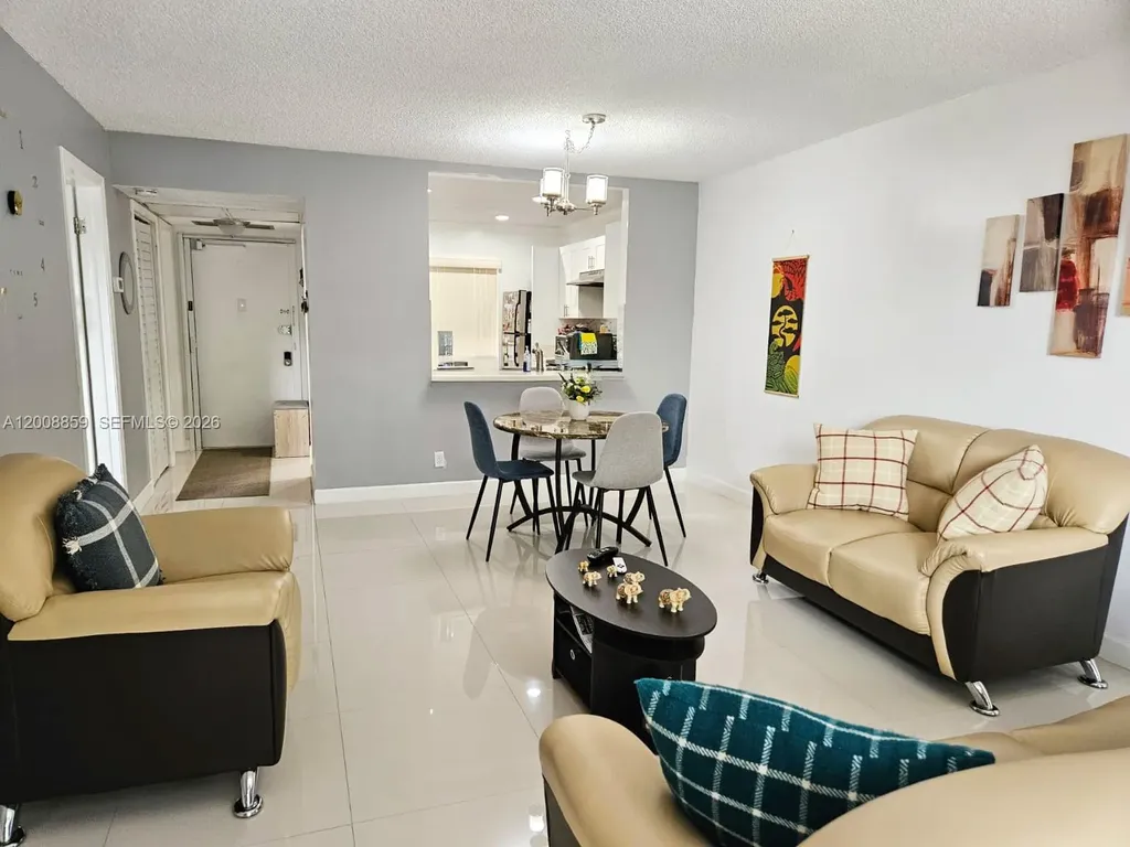 8818 W Mcnab Road Tamarac FL 33321