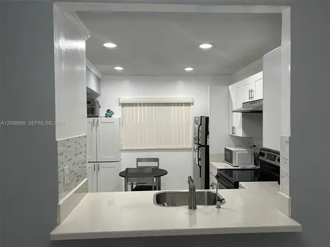 8818 W Mcnab Road Tamarac FL 33321
