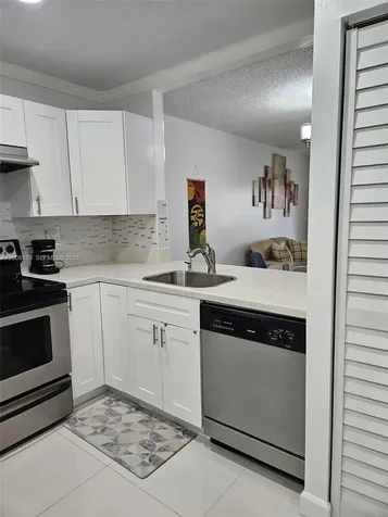 8818 W Mcnab Road Tamarac FL 33321