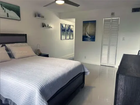 8818 W Mcnab Road Tamarac FL 33321