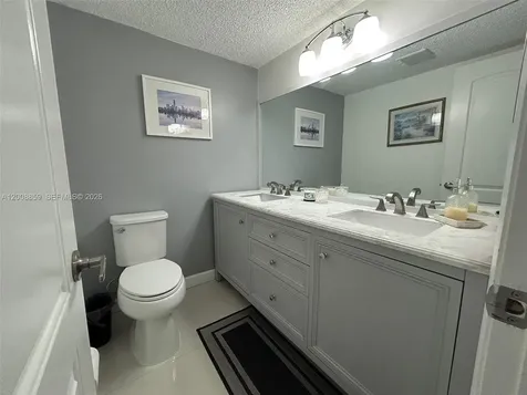 8818 W Mcnab Road Tamarac FL 33321