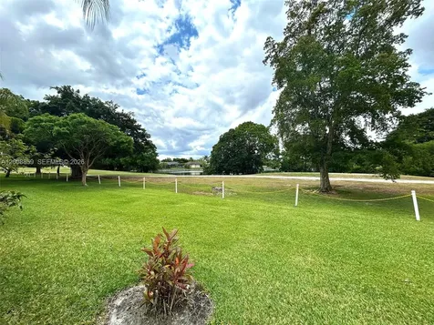 8818 W Mcnab Road Tamarac FL 33321
