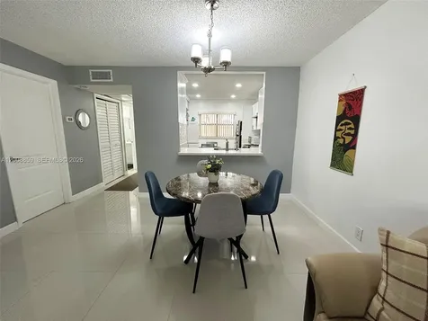 8818 W Mcnab Road Tamarac FL 33321