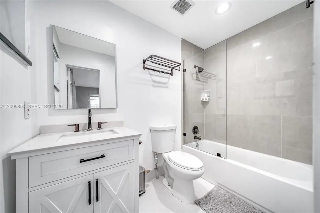 1940 NE 62nd Street Fort Lauderdale FL 33308
