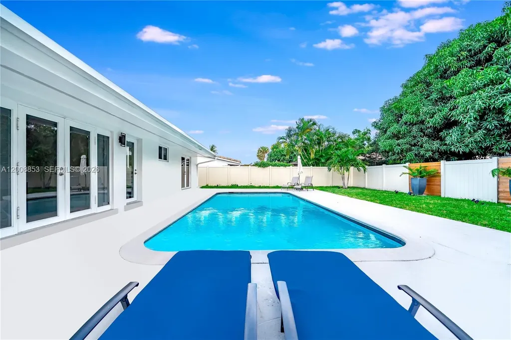 1940 NE 62nd Street Fort Lauderdale FL 33308