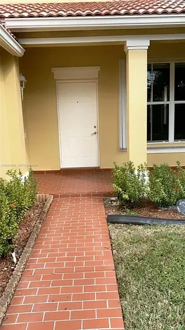 756 Sand Creek Circle Weston FL 33327
