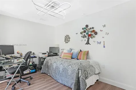 3700 Island Boulevard Aventura FL 33160