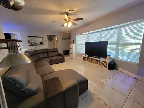 3381 NW 33rd Court Lauderdale Lakes FL 33309