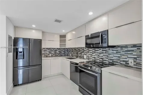 100 Bayview Drive Sunny Isles Beach FL 33160