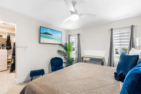12724 SW 33rd Terrace Miami FL 33175