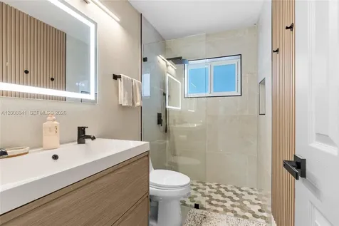 12724 SW 33rd Terrace Miami FL 33175