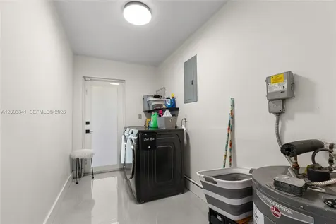 12724 SW 33rd Terrace Miami FL 33175