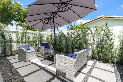 12724 SW 33rd Terrace Miami FL 33175