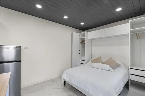12724 SW 33rd Terrace Miami FL 33175