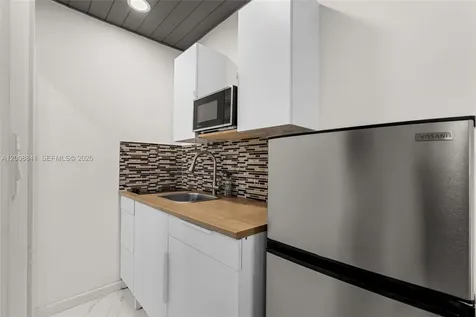 12724 SW 33rd Terrace Miami FL 33175