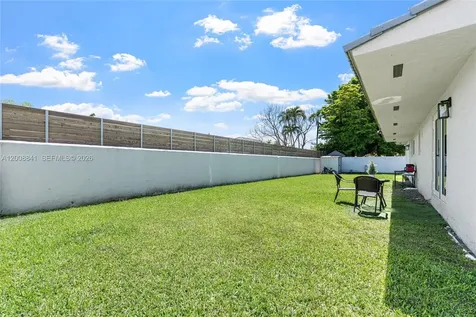 12724 SW 33rd Terrace Miami FL 33175