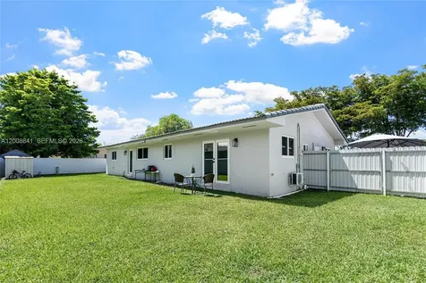 12724 SW 33rd Terrace Miami FL 33175
