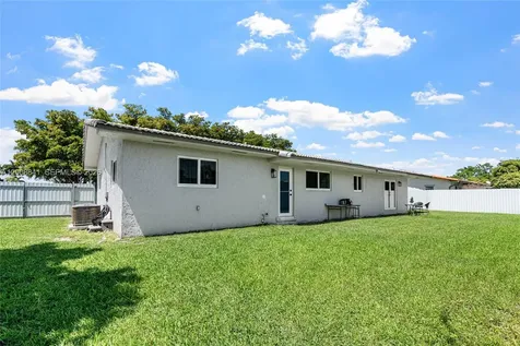 12724 SW 33rd Terrace Miami FL 33175