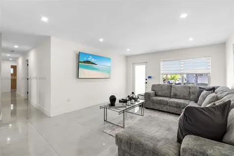12724 SW 33rd Terrace Miami FL 33175