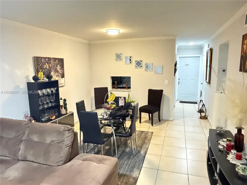 101 Berkley Road Hollywood FL 33024