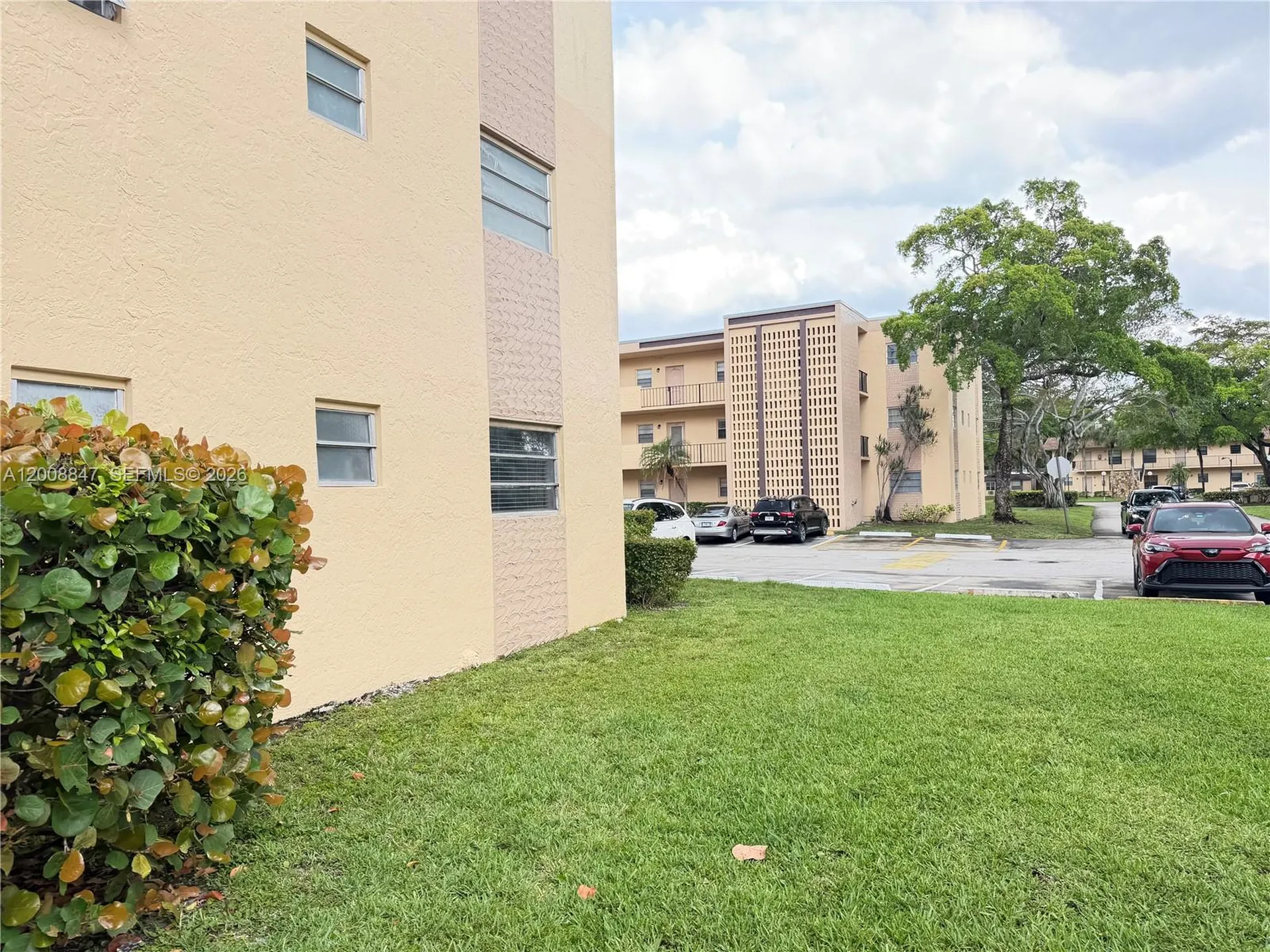 101 Berkley Road Hollywood FL 33024